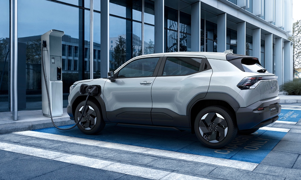 Nuevo eVitara Suzuki 100% electrico cargando.jpg