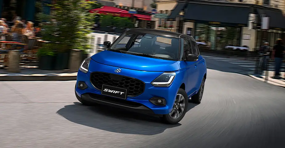 Vista frontal del Suzuki New Swift Híbrido, un vehículo pequeño y ágil.
